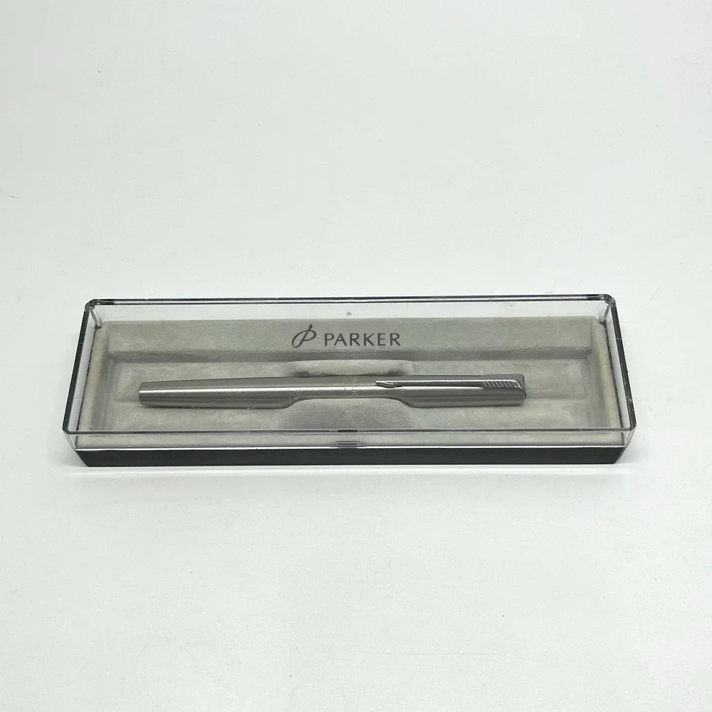 Parker Brushed Steel Fountain Pen M Nib Made In UK In‎ Box No ink